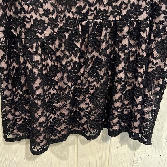 Torrid BLACK LACE Lined Tank style - Picture 3 of 6